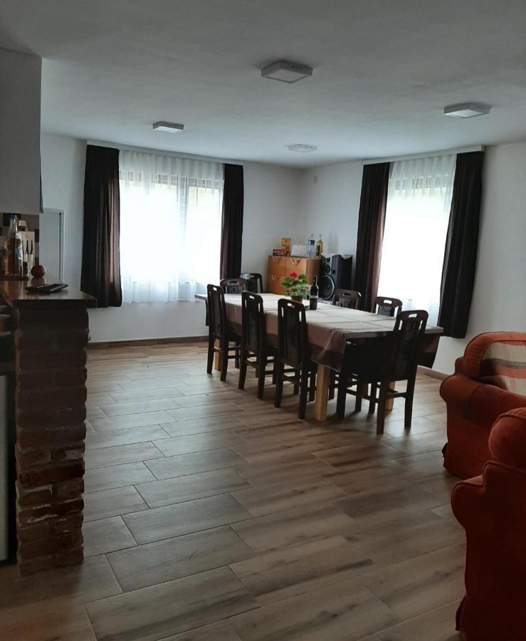 Jacimov Konak Apartment Пирот Екстериор снимка